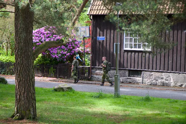 103641